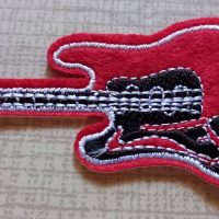 Guitare écusson thermocollant