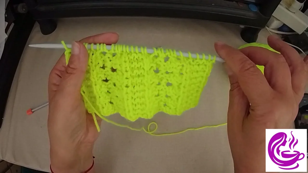 Point de Vénus au tricot — laine No 1 vert chartreuse ref 210